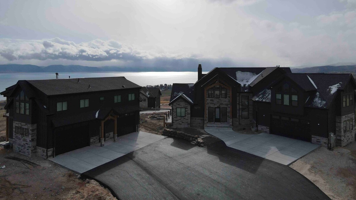 Halo Estate in the Reserve at Bear Lake