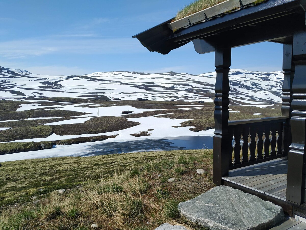 Hytte i høyfjellet