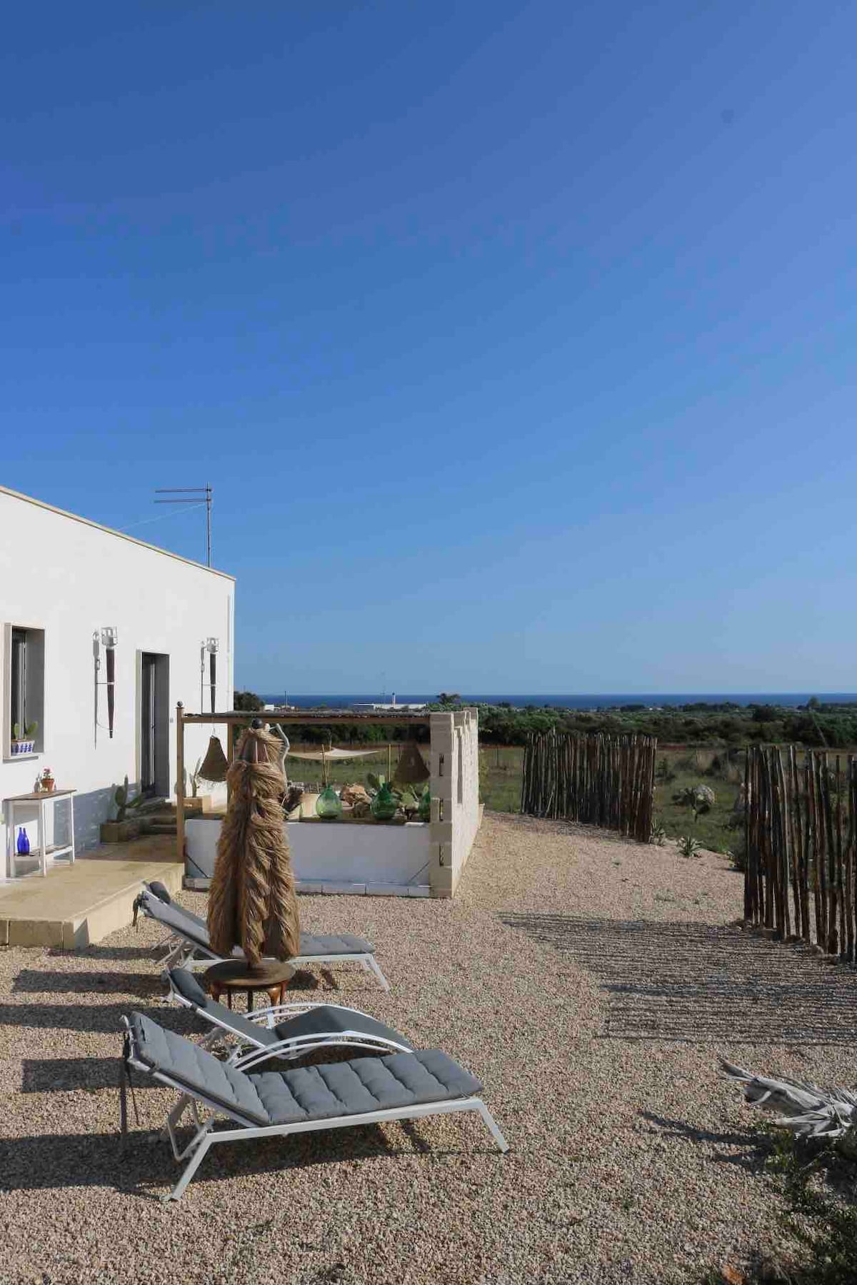 Villa with sea views near Punta Proscuitto