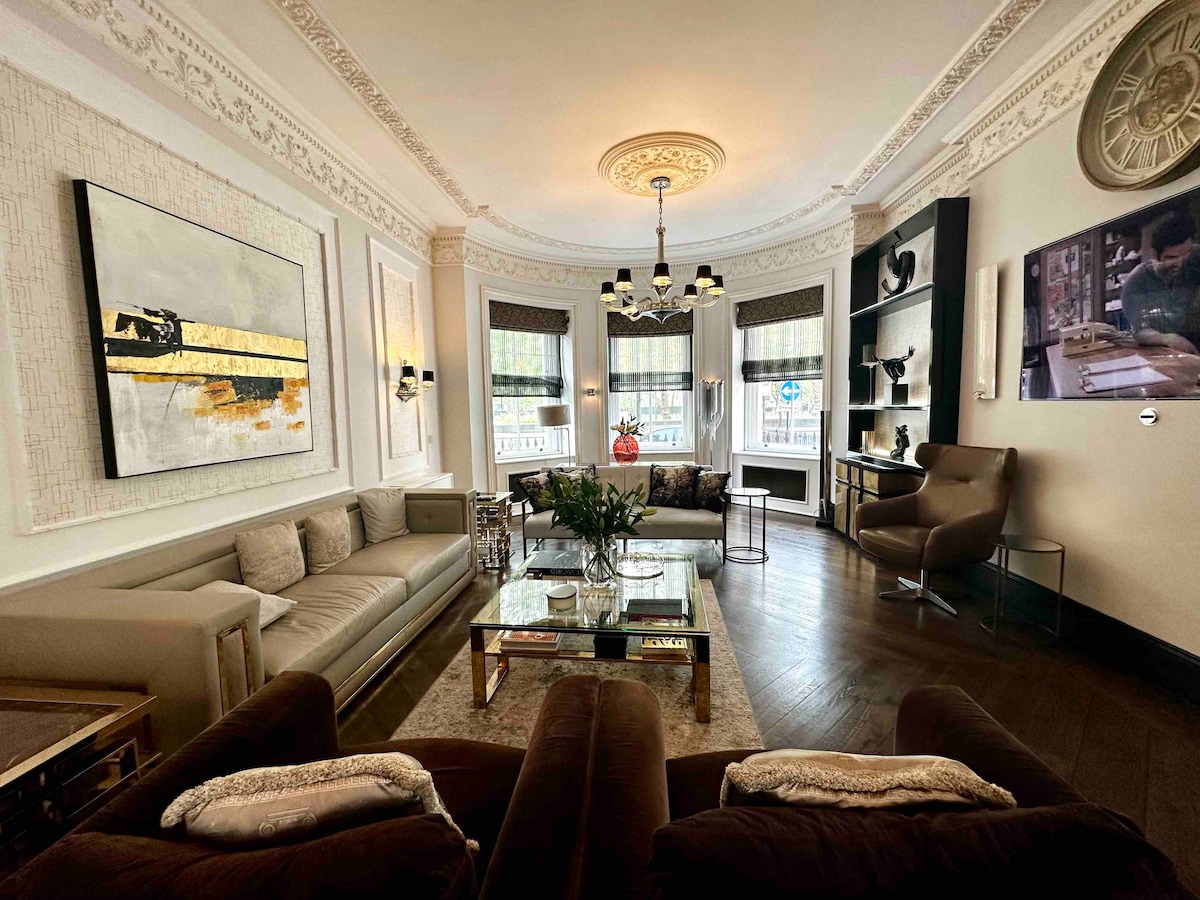 Luxury Mayfair flat with private pool