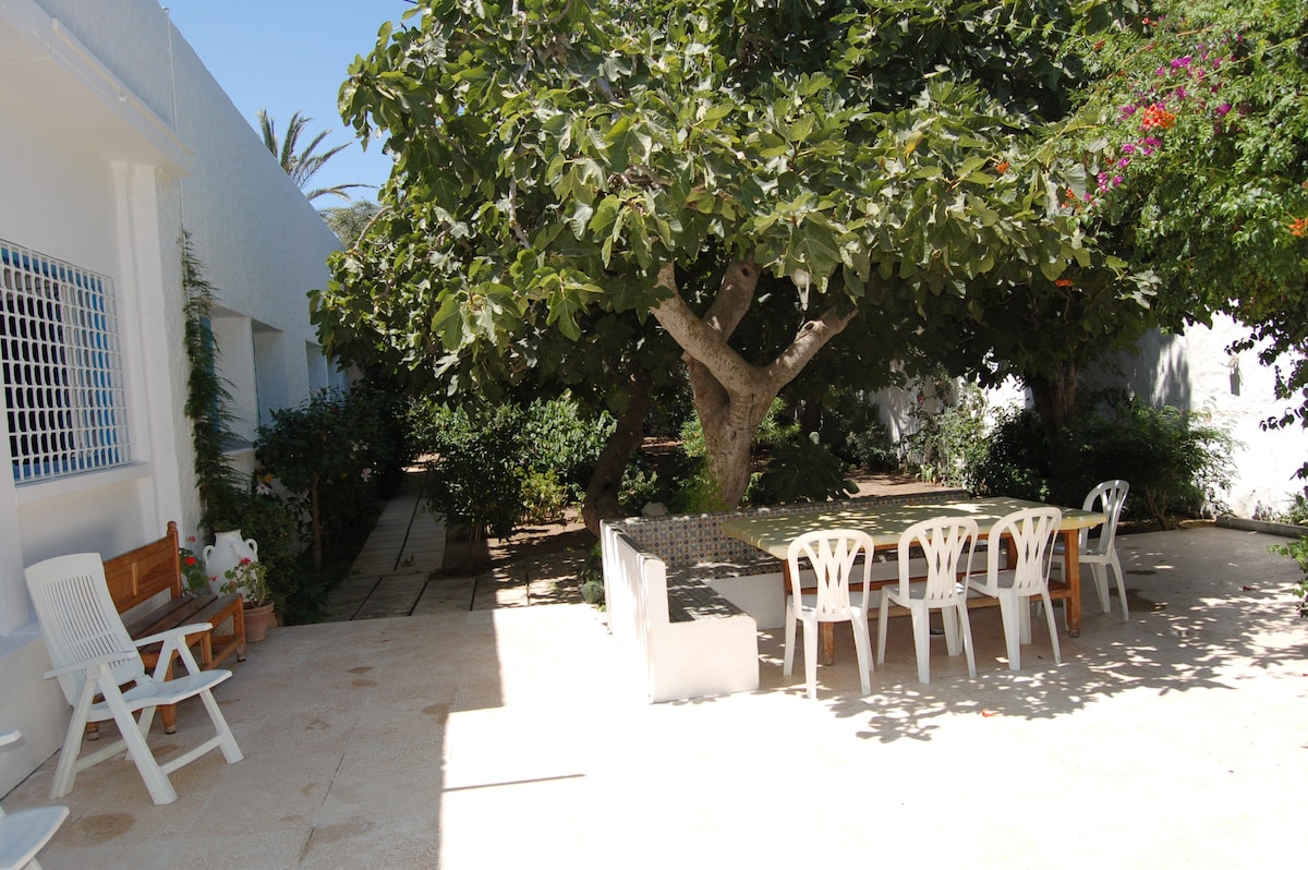 美丽的房子和游泳池， La Corniche, Bizerte