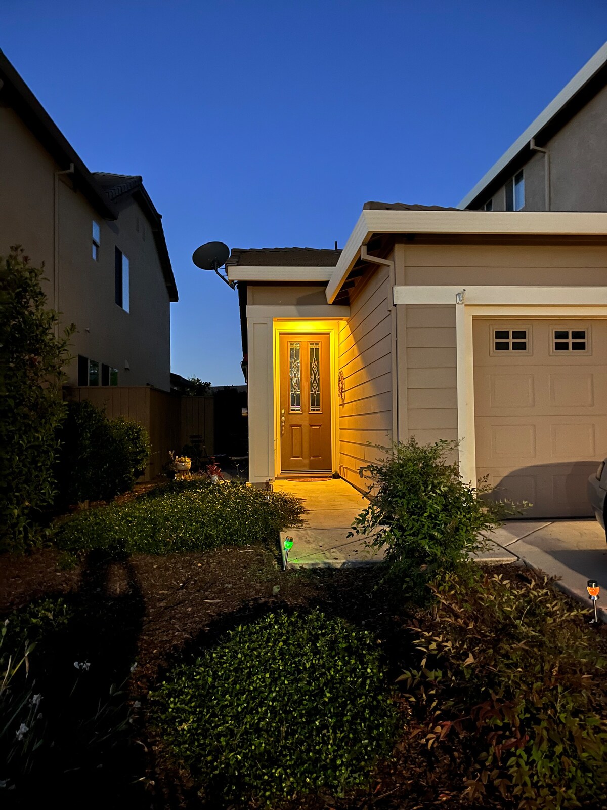 Spacious and Cozy In-law Suite w/ 1 Master Bedroom