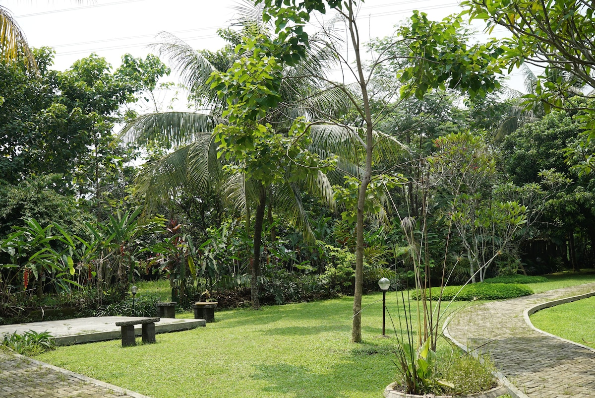 The Round Villa (Bogor)