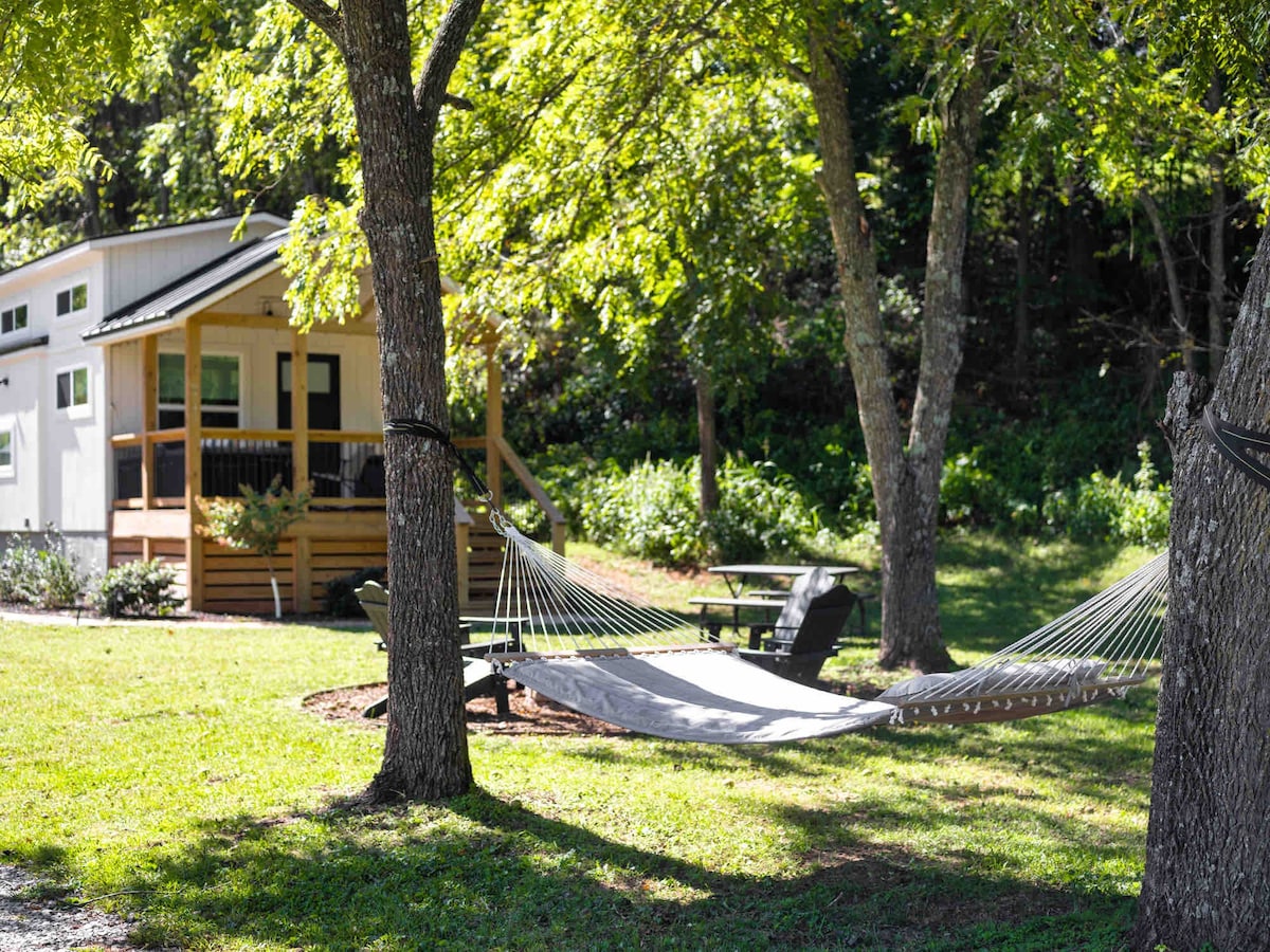 The Fair House: Tiny home on Price Coffee Rd