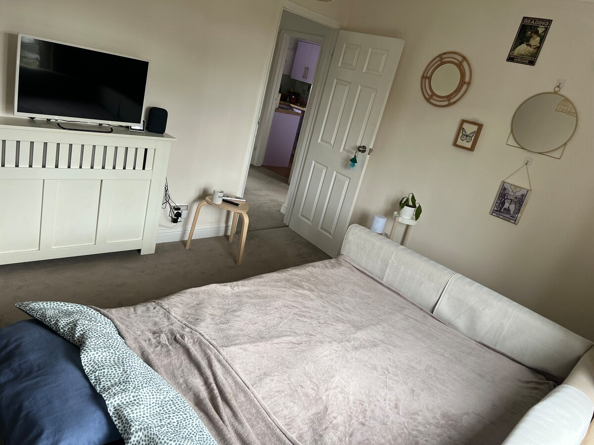 Double room in shared flat Valley Hill, Loughton