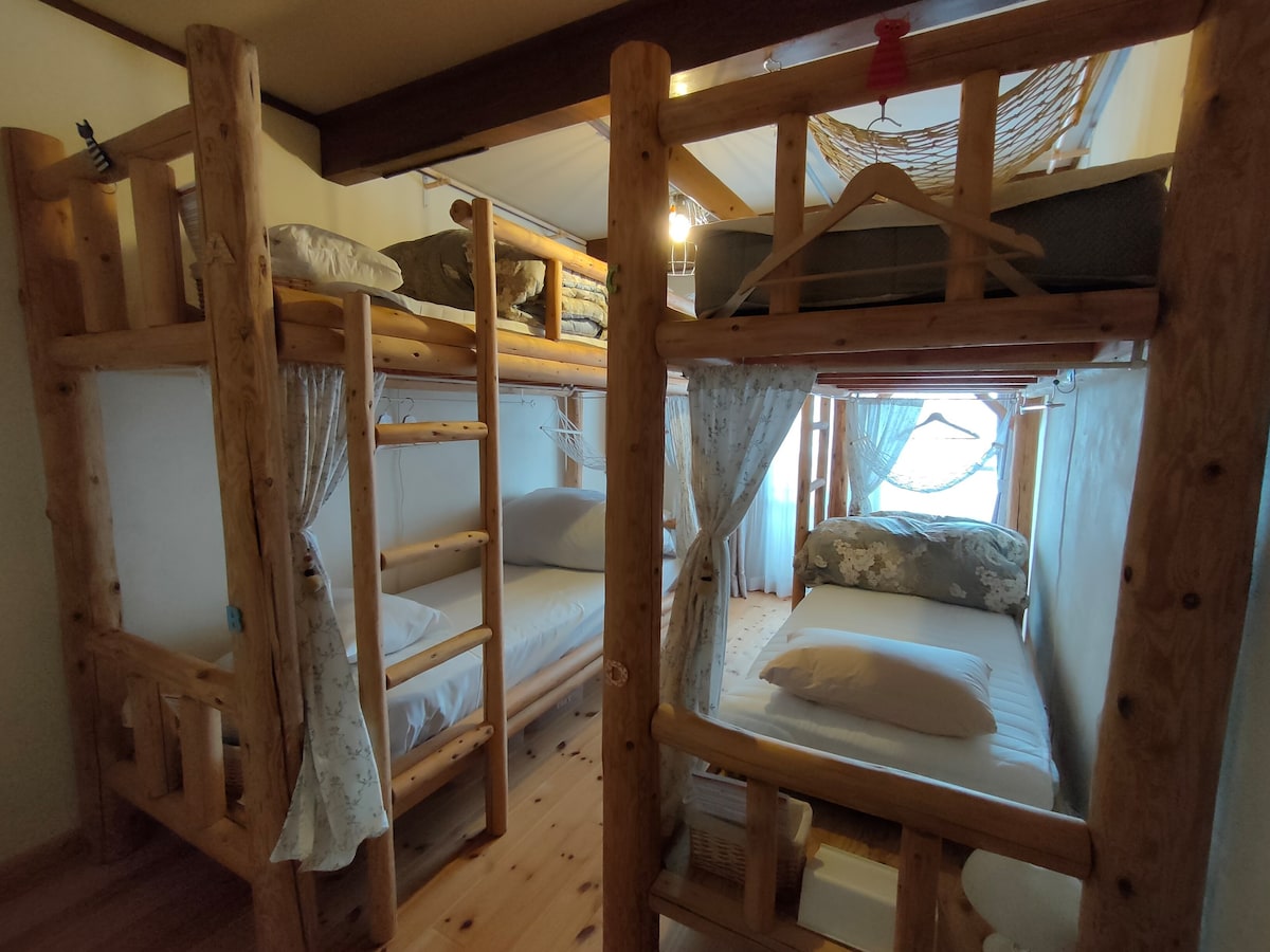 【含早餐】带柏木双层床的房间@ Myoko/Akakura Saint Moritz