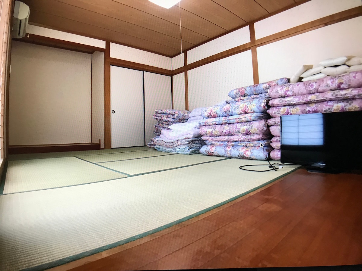 熊本《Hitoyoshi》中的一栋房子。我会安排房间类型的！
