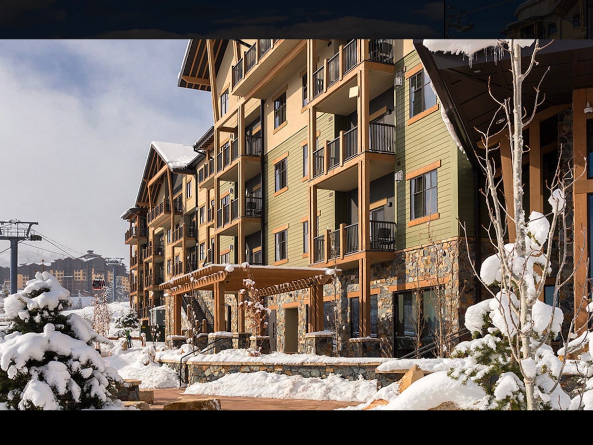 Park City 2 BR Presidential Ski in/out Stunning