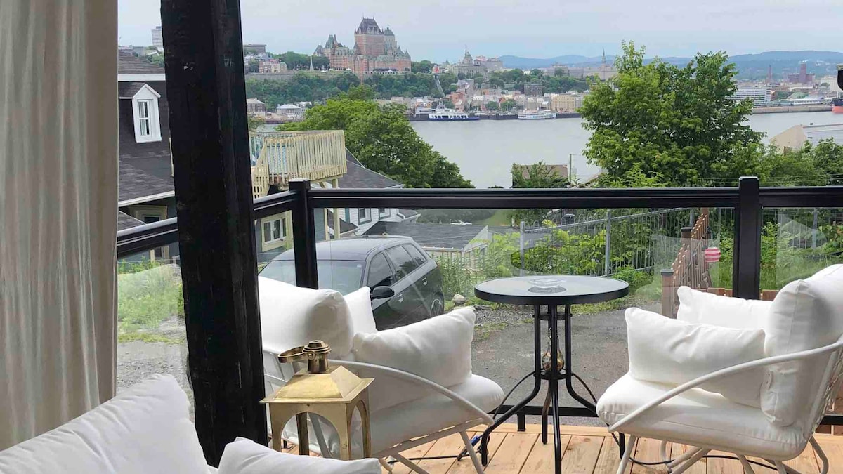 2套公寓30位房客可欣赏魁北克城堡景观