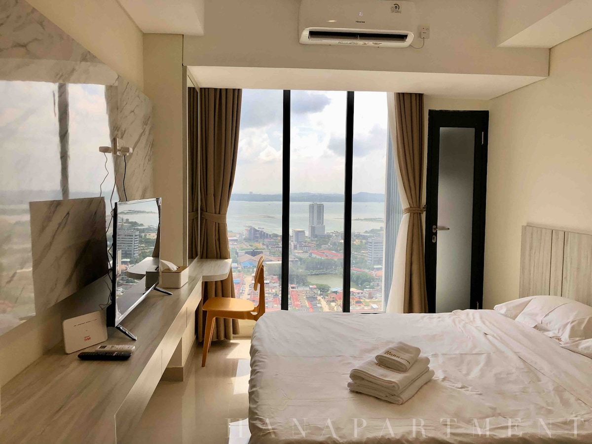 51st Floor Sea View Studio w/ Gym, Pool, Netflix