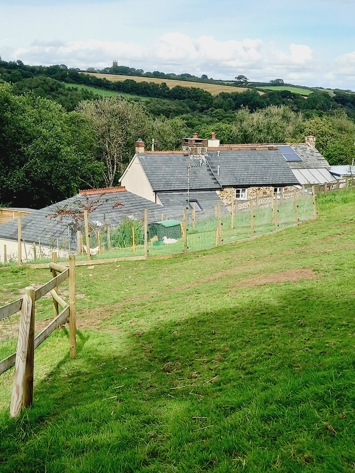 'Small Fry' is a 2 bed animal friendly rural space