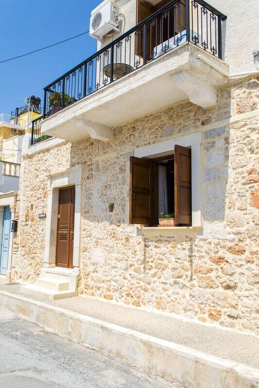 Traditional house with inner courtyard - AC - WIFI
