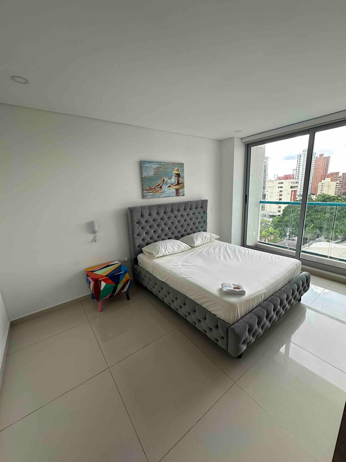 hermoso apartamento nuevo en altos del prado