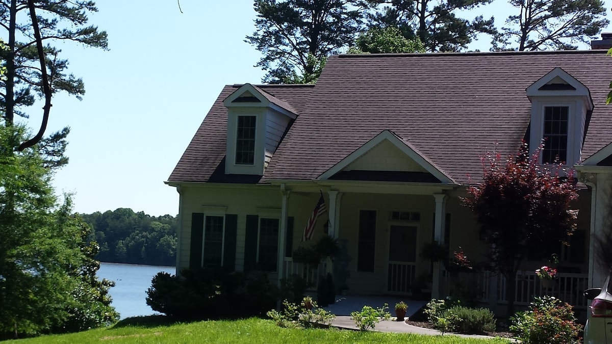 Windy Heron House and Nest