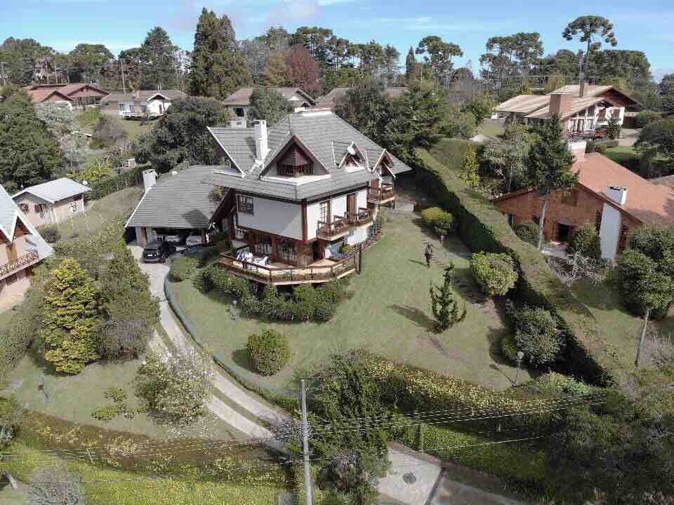 Casa in Campos do Jordão