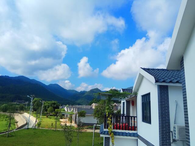 万绿湖桔子精品民宿|朝阳别院|毗邻万绿谷|正面湖景|棋牌烧烤包栋小聚