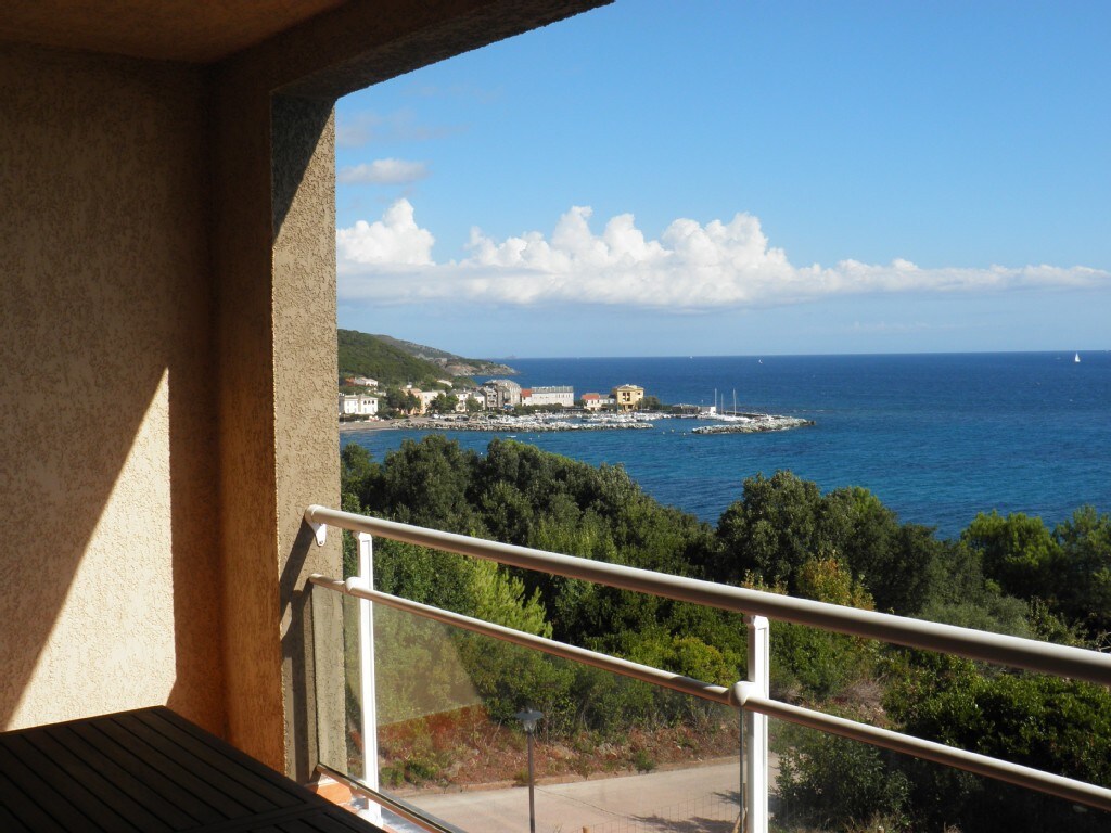 Cap Corse海滨和海景