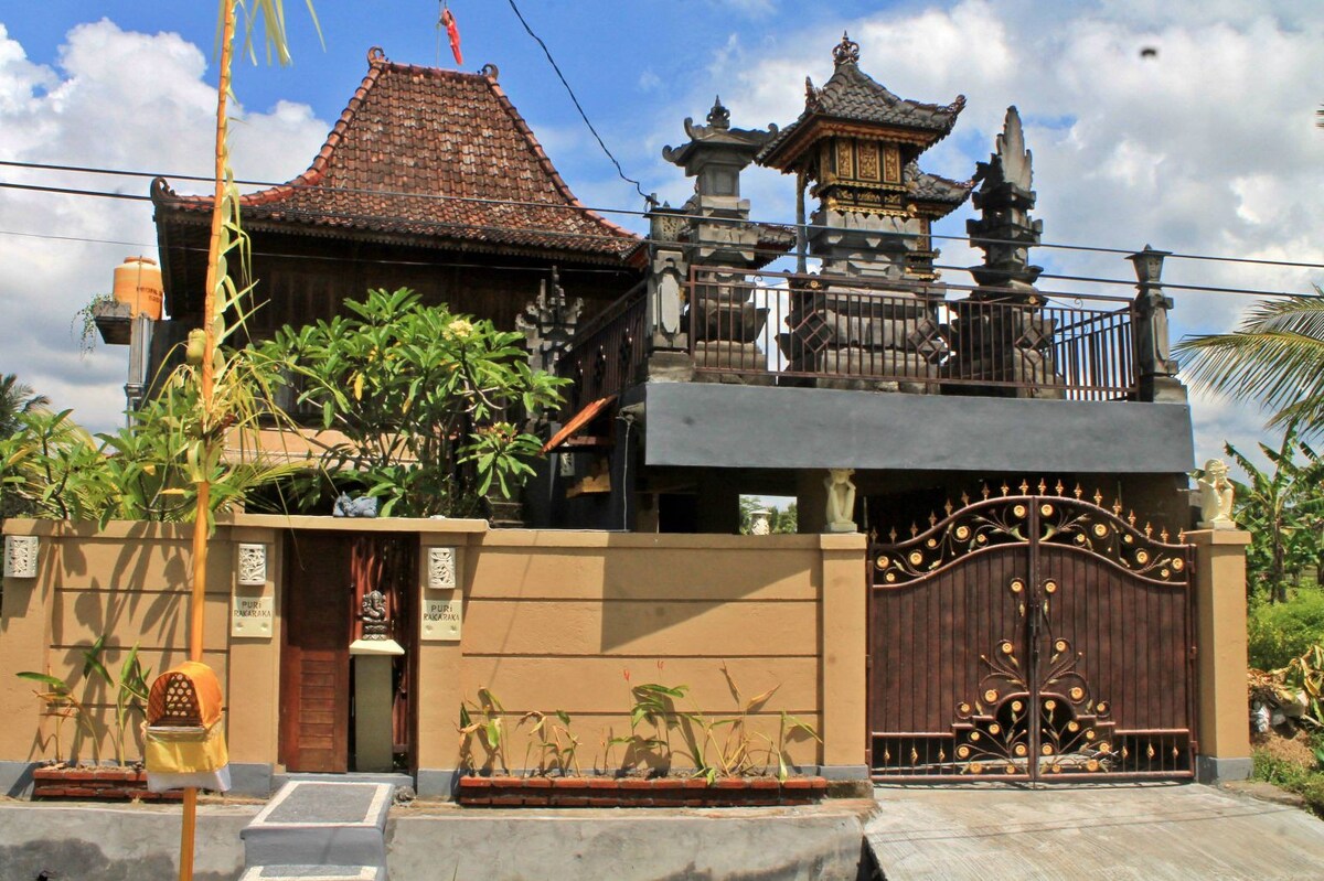 Puri Raka Raka House