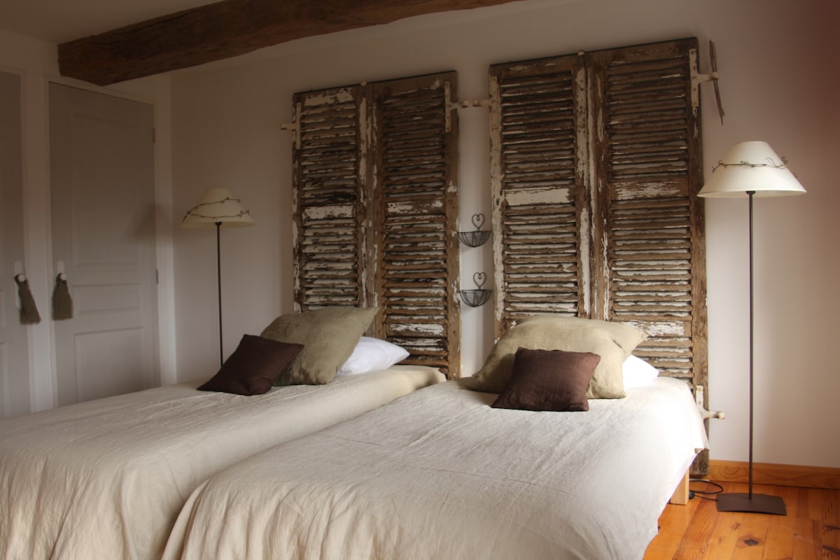 Ribeaufontaine:Chambre lits jumeaux