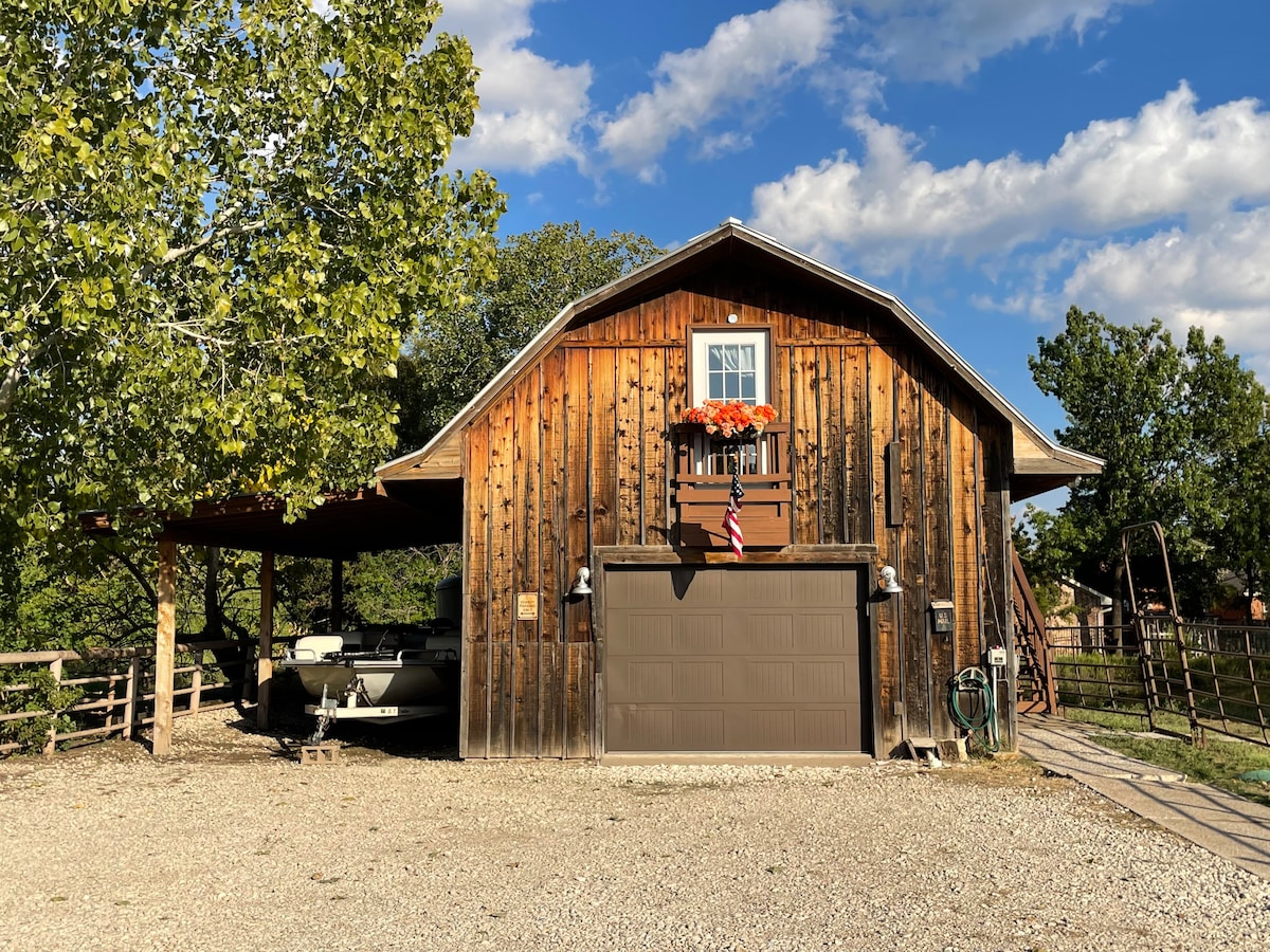 Barn Loft on Private Horse Property # 23-004876