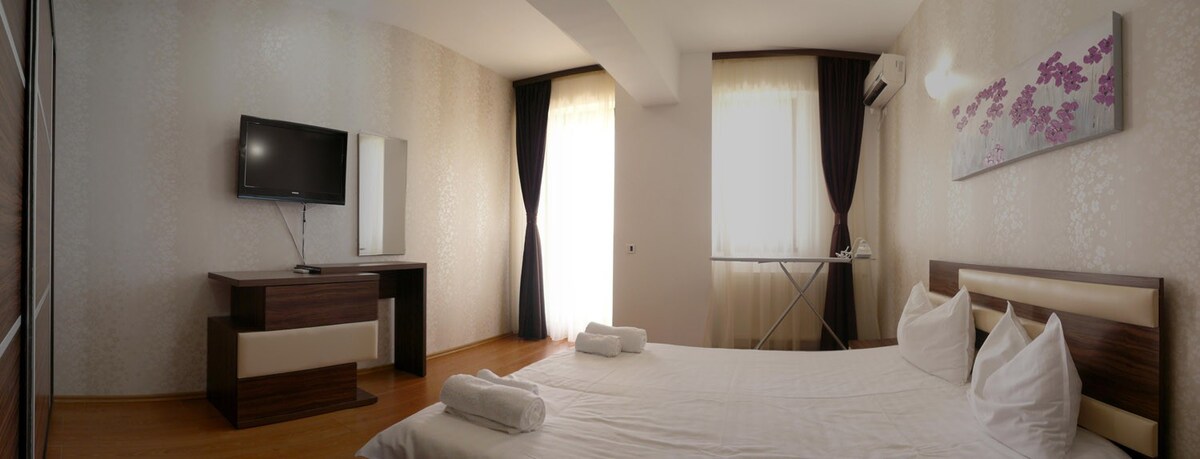 Vila Maria Mamaia海滨3间客房2个卫生间150平方米