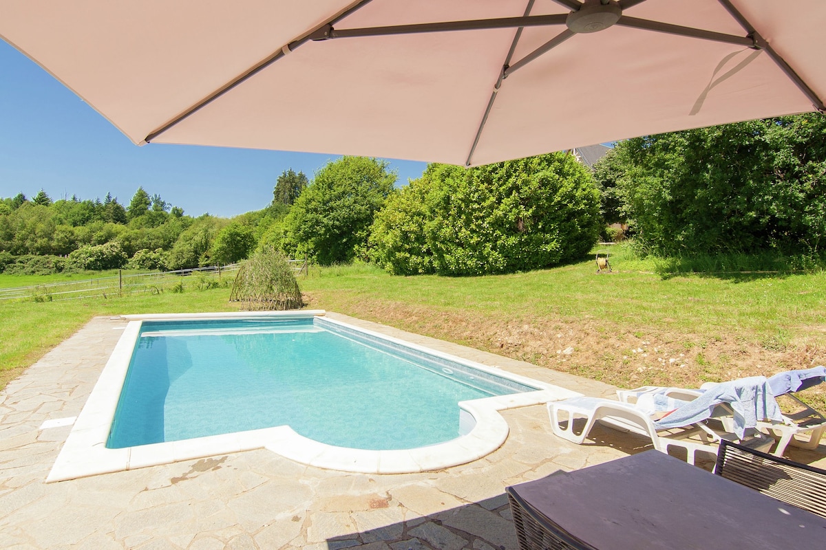 Mansion with Private Pool in Aquitaine