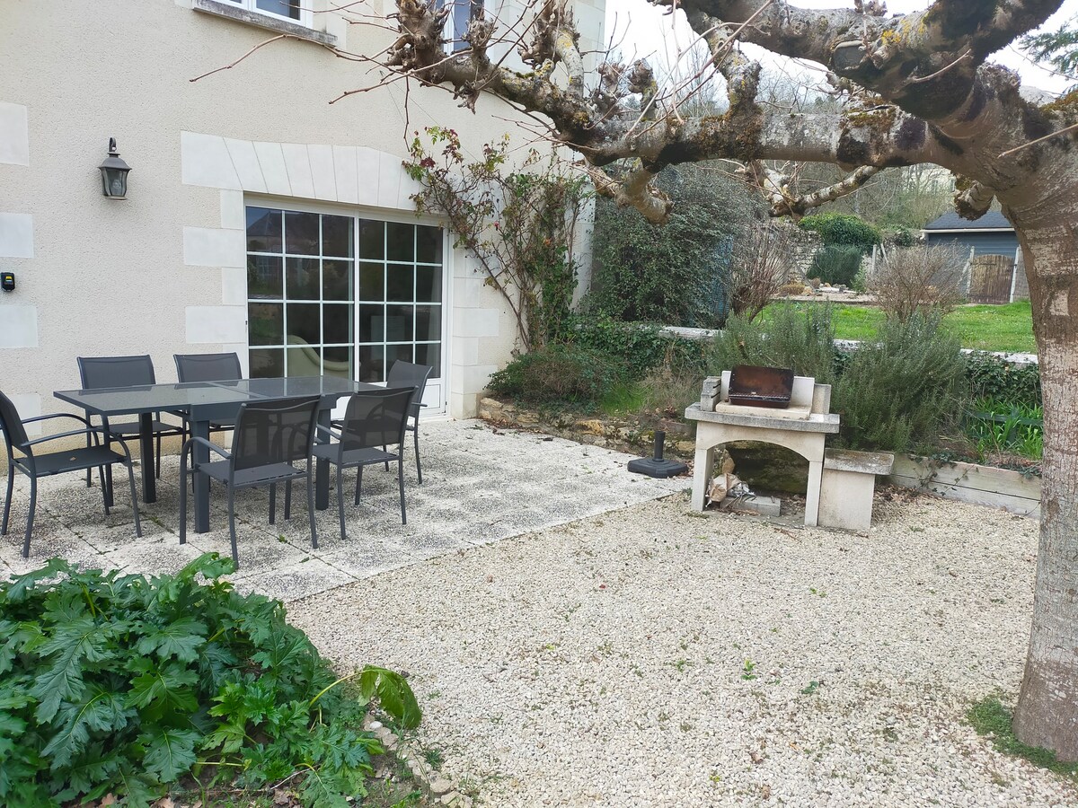 Gîte 3 Chambres avec Magnifique Jardin arboré