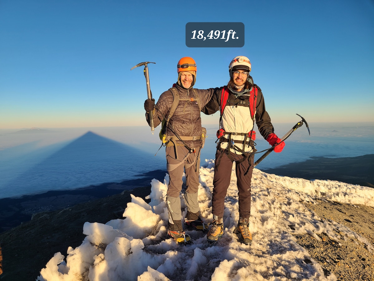 「Orizaba Glacier Climbers」l （四轮驱动交通）