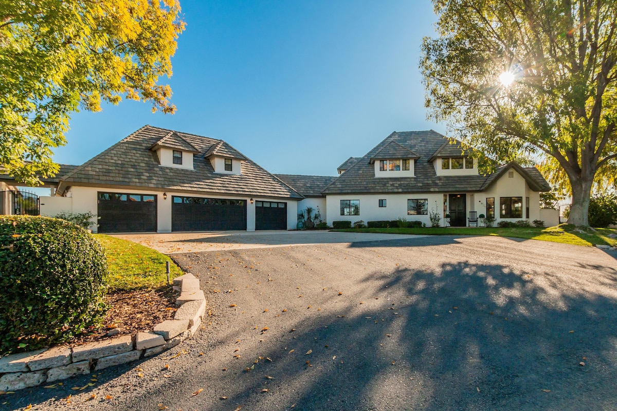 Main Home Chateau Blanc Vineyard Estate