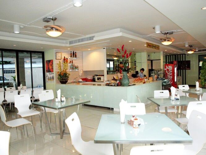 近MRT辉煌单间公寓带厨房有独立卫生间生活方便