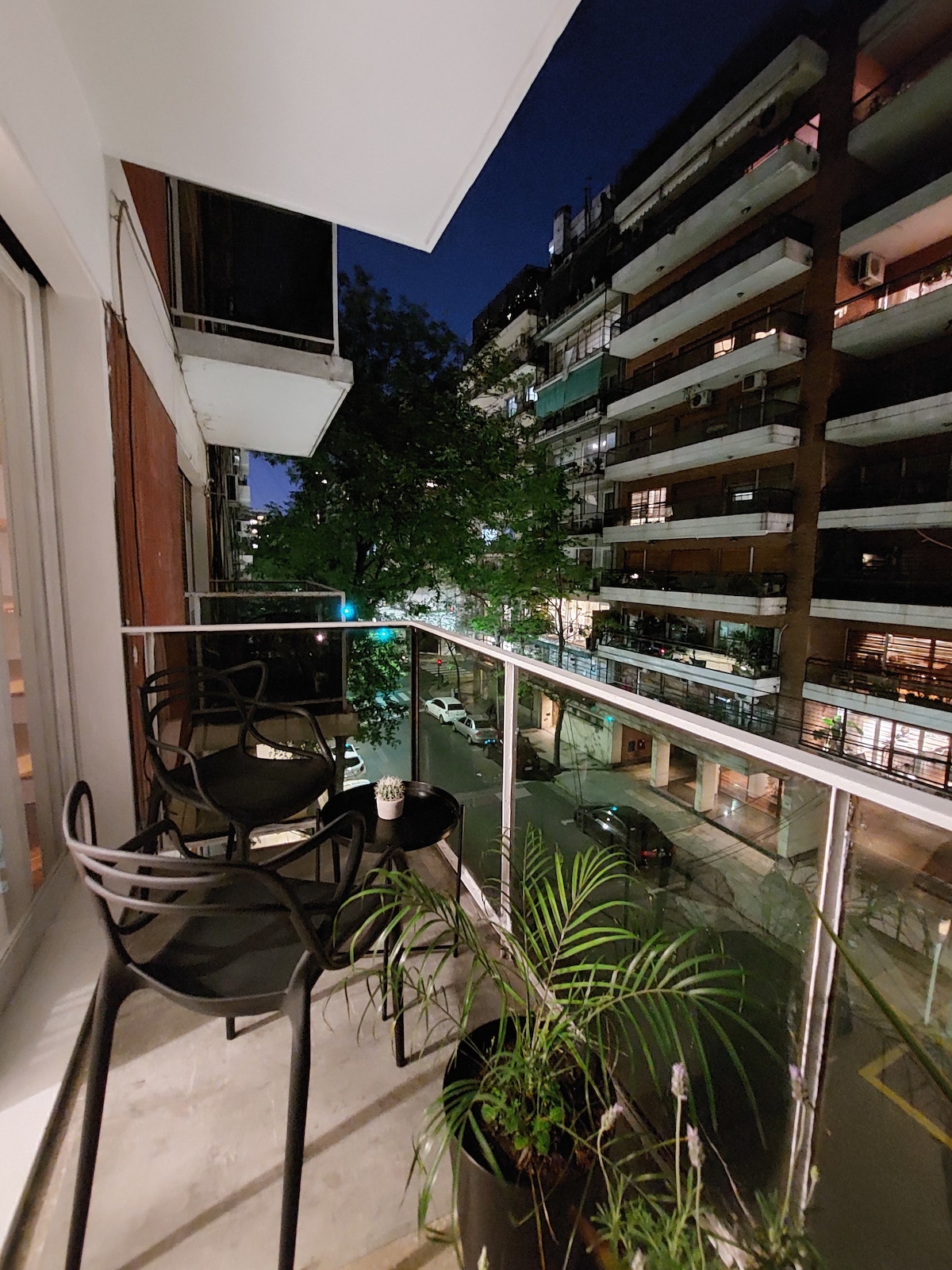 位于雷科莱塔（ Recoleta ）的温馨美丽公寓，带阳台