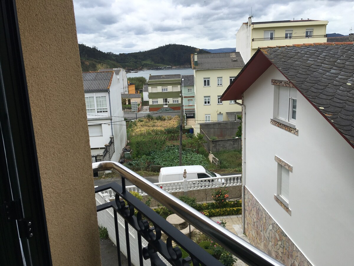 Apartamento con vistas al mar y  al jardin.