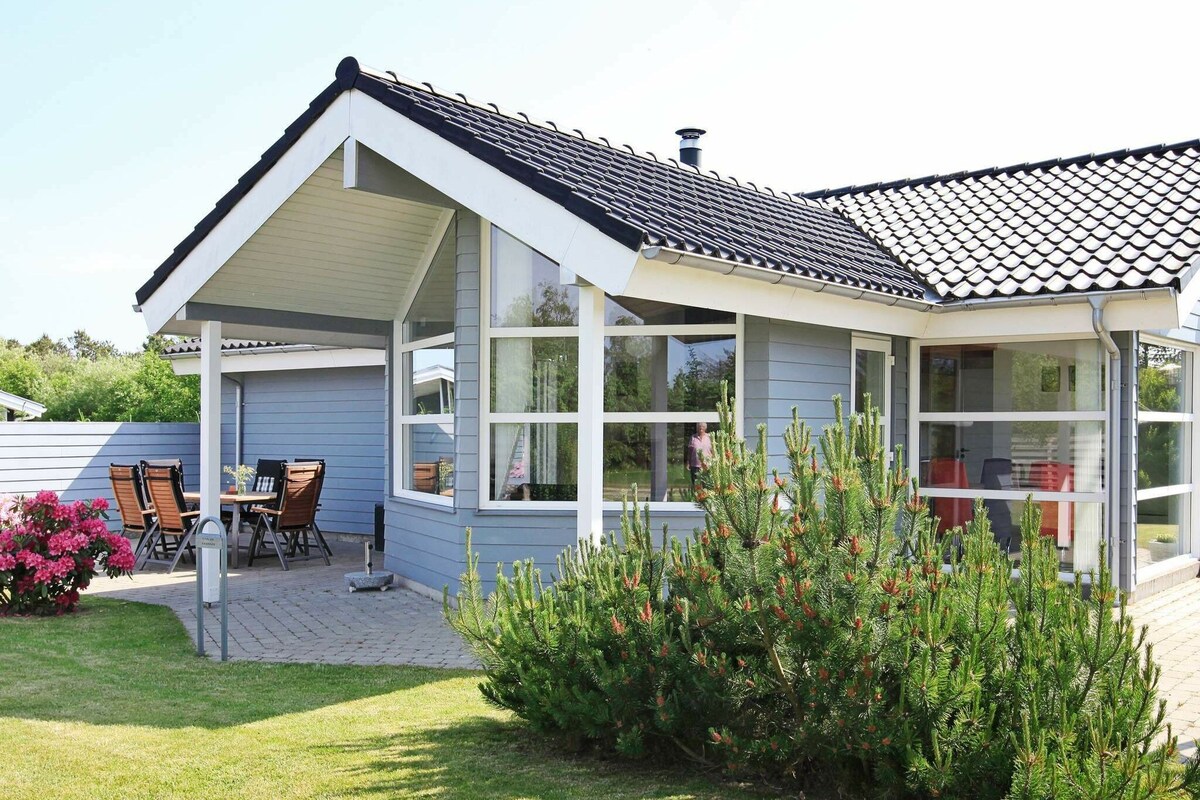 6 person holiday home in hals