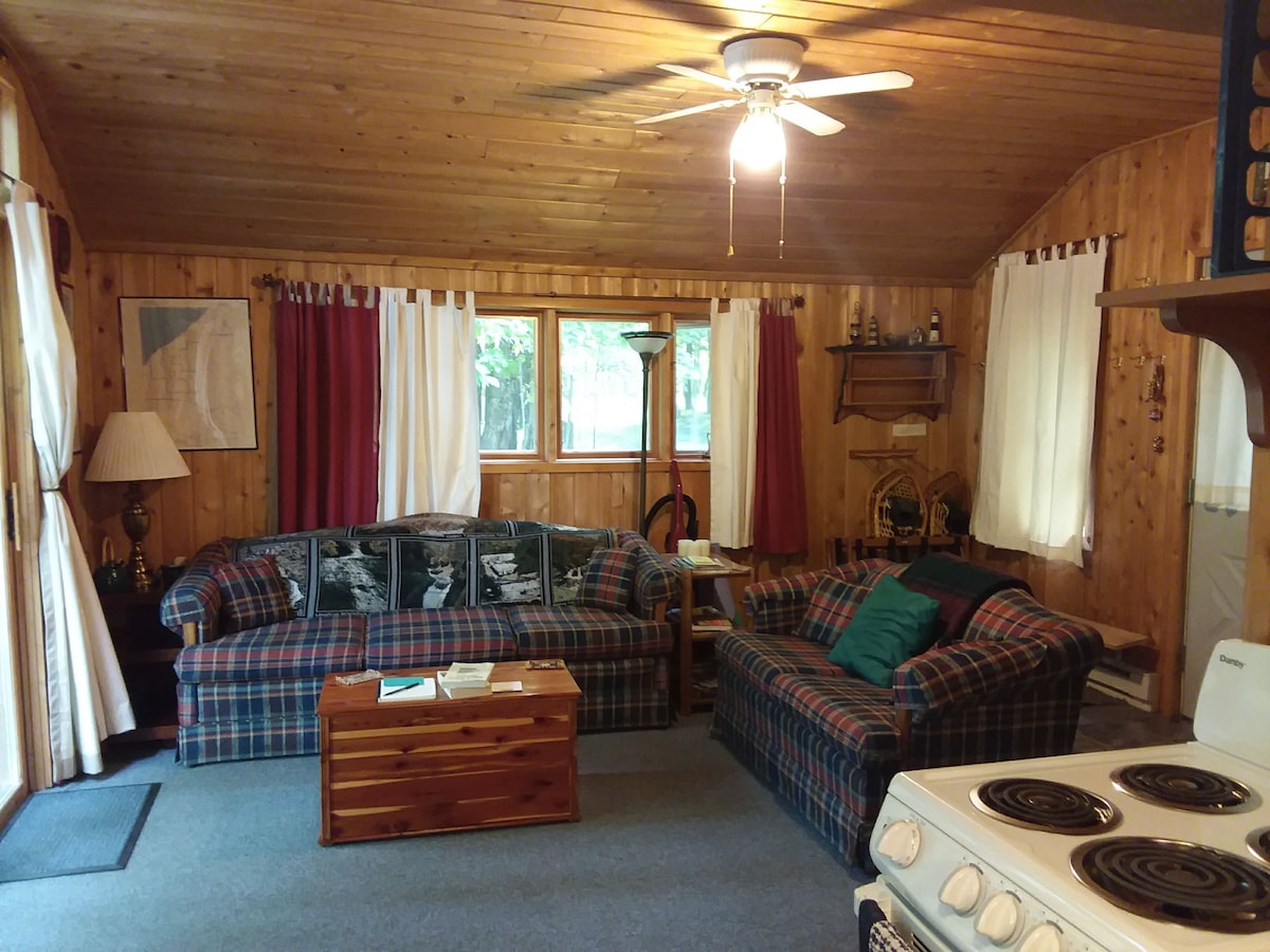 The Shell Cabin at Rockhound Hideaway