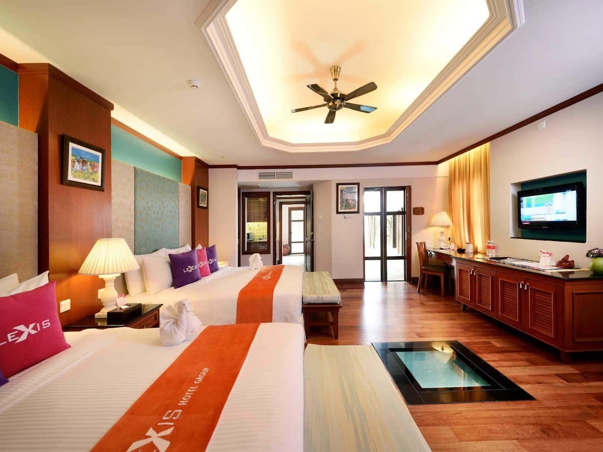 [5pax]Grand Lexis Villa[Swimming Pool Inside Room]