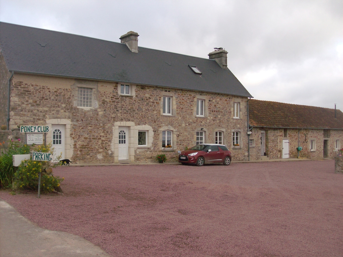 COTTAGE in NORMANDY 2/3