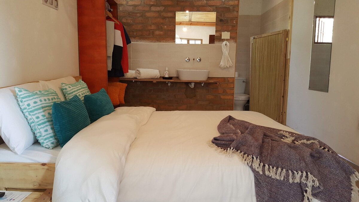 Nxabii Cottages - Deluxe 5 Kasane / Kazungula