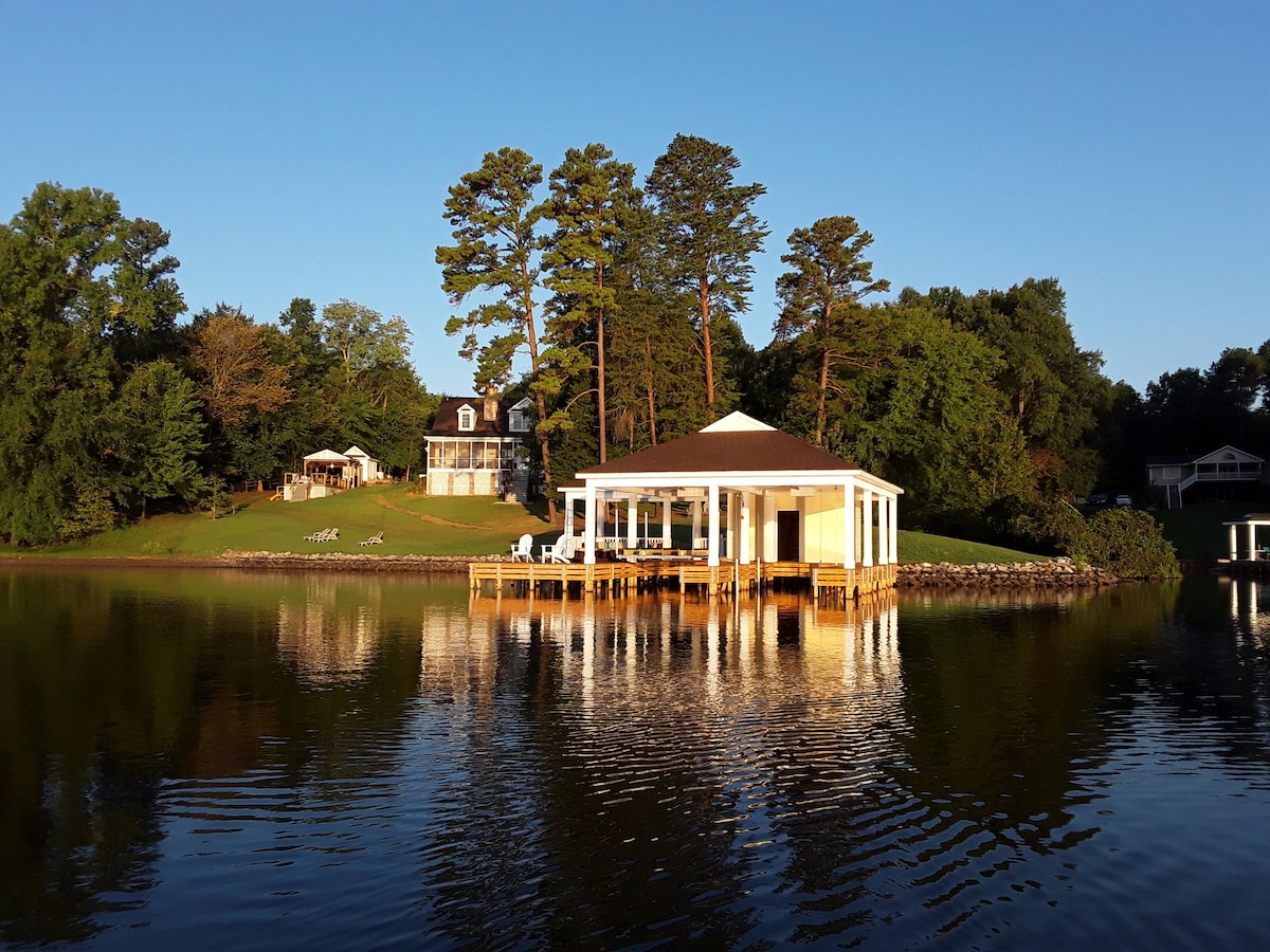 Windy Heron House and Nest