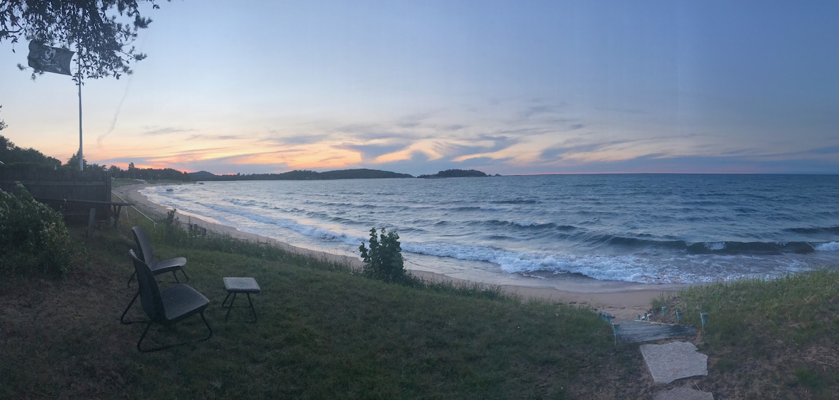 Lake Superior Beachfront Retreat