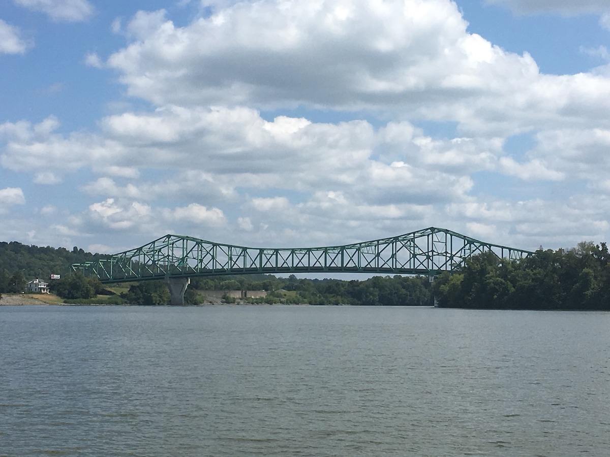 Kanauga Landing/Ohio River Cottage