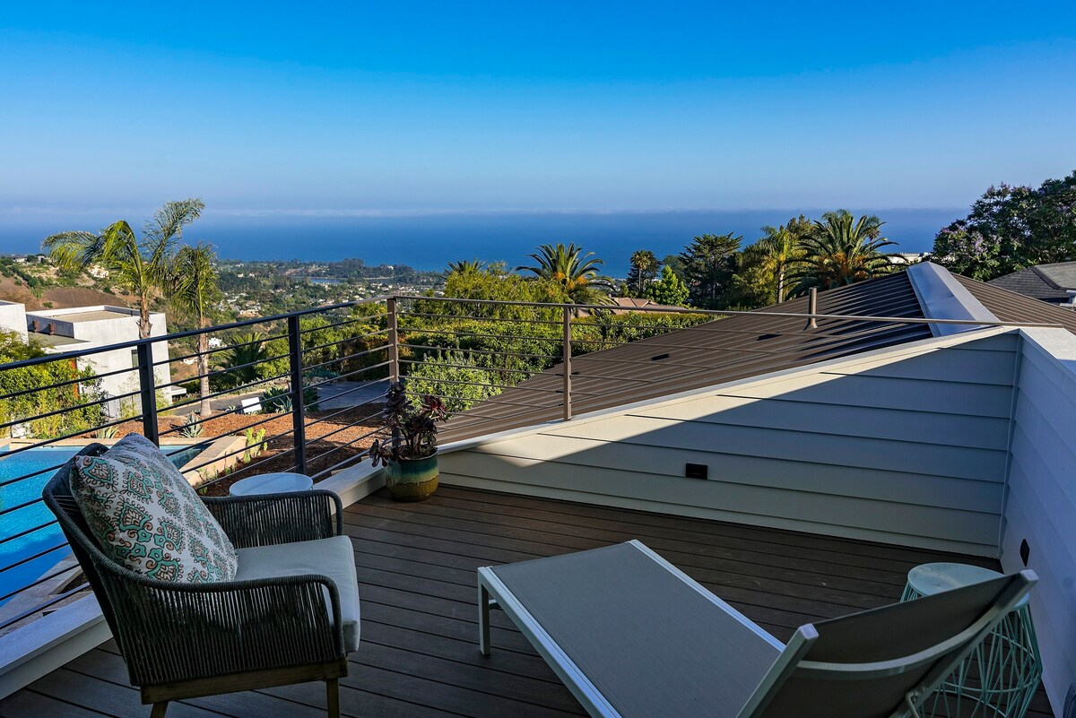 Ocean and Mountain View Luxury Villa