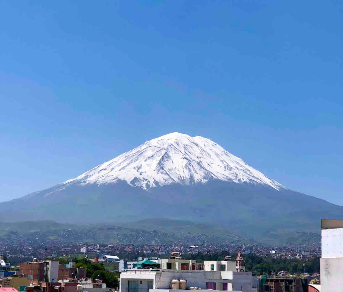 美丽的私人顶层公寓！可欣赏AQP火山景观！