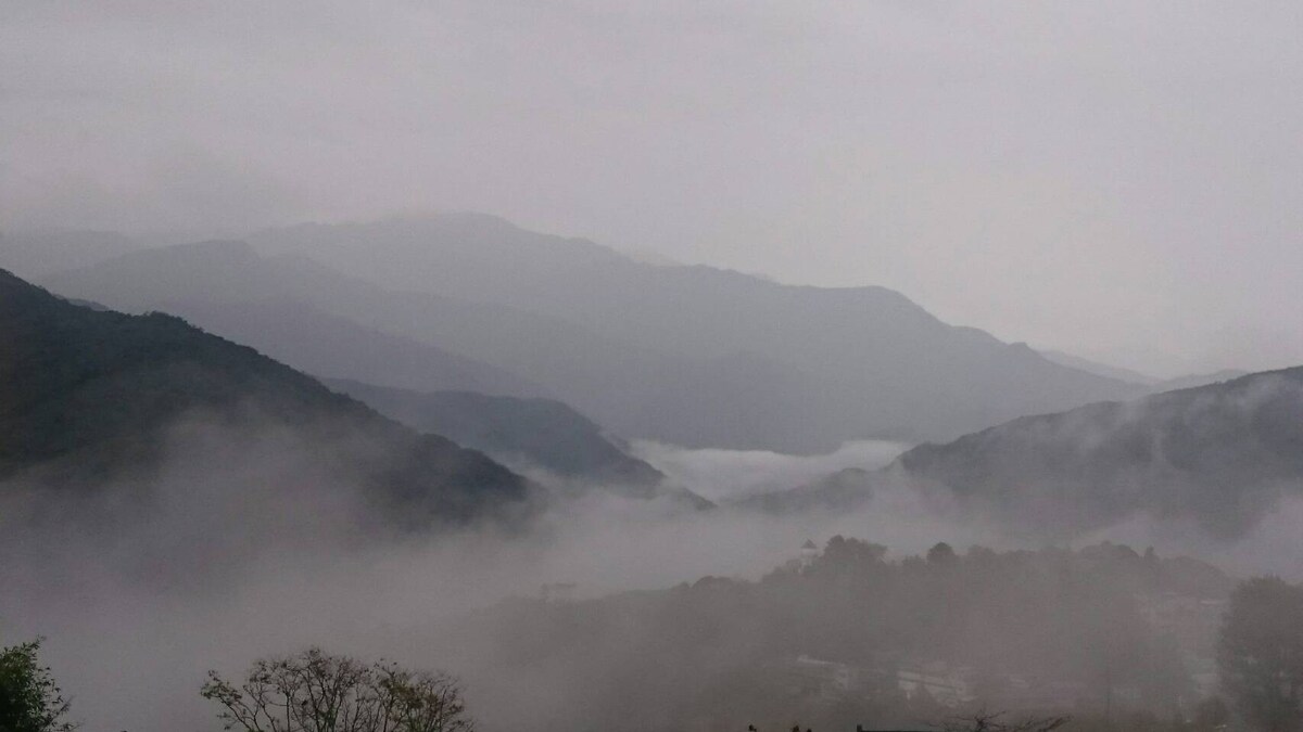 清境好家寨別館浪漫雙人房, 高級床組擁有旅途中的好睡眠, 湖光山色景觀美景美不勝收.