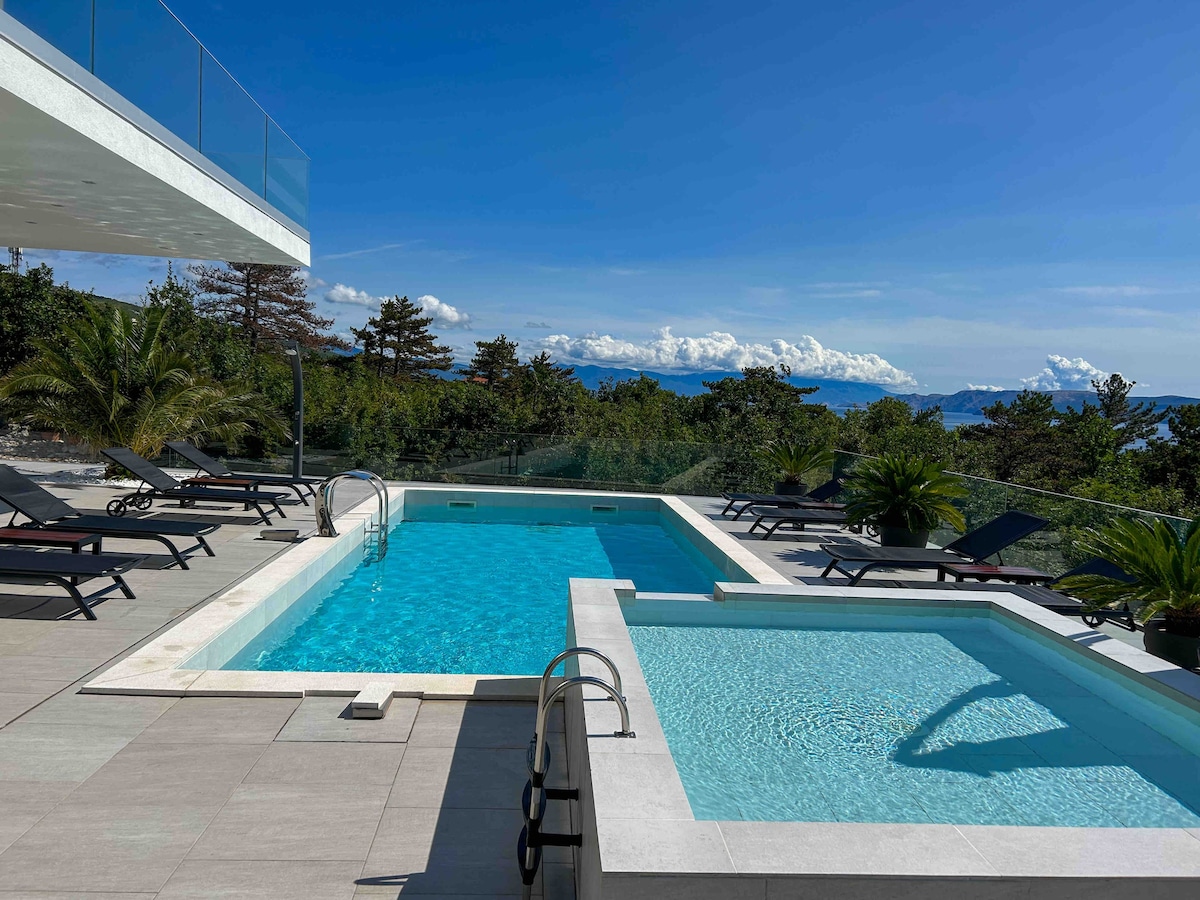 New! Villa Infinity Crikvenica