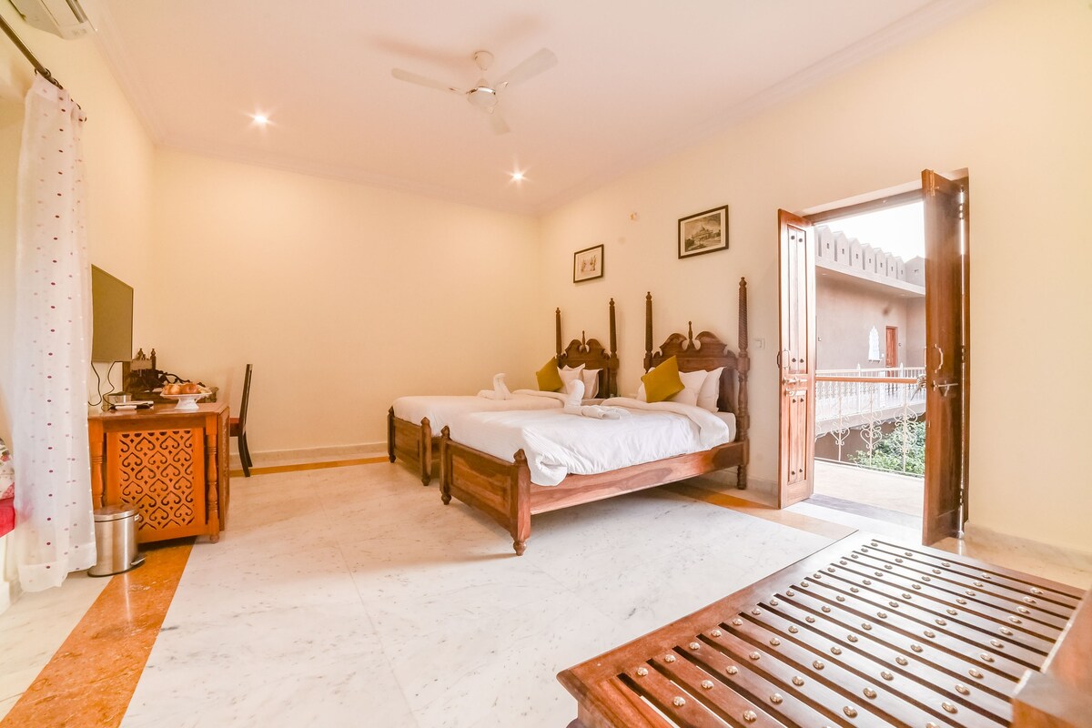 Amazing Stay in Pushkar with Twin bedroom