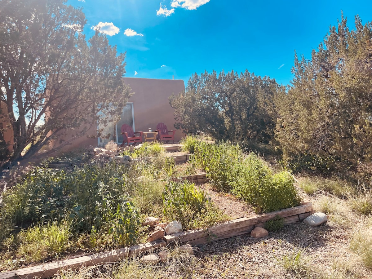 Galisteo Creek Stables的Hideaway Casita