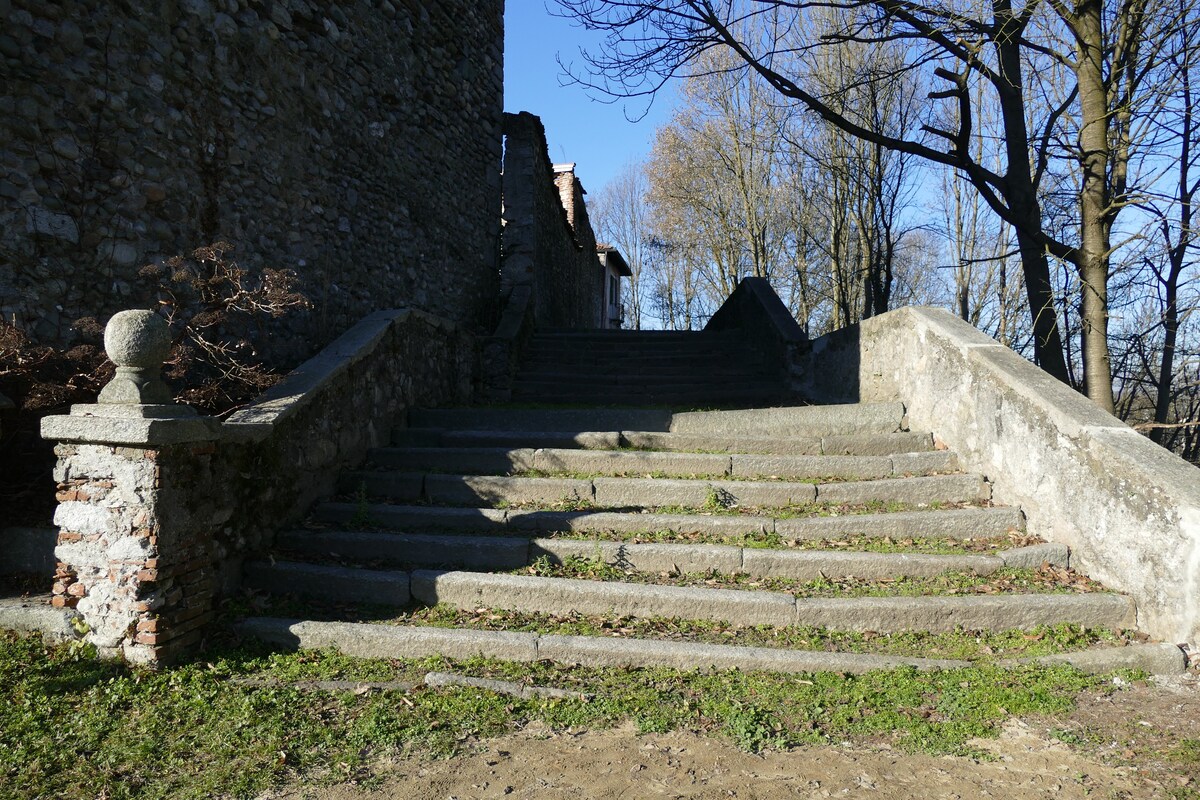马尔本萨中世纪城堡