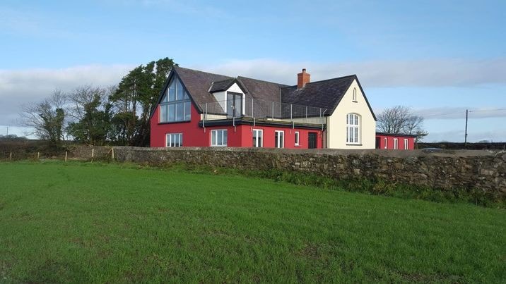 The Old Schoolhouse ，靠近Haverfordwest