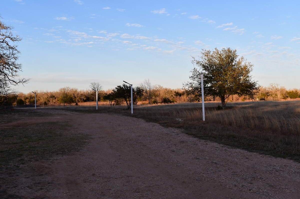 Dog-Friendly Lakeview Studio near Roundtop, TX