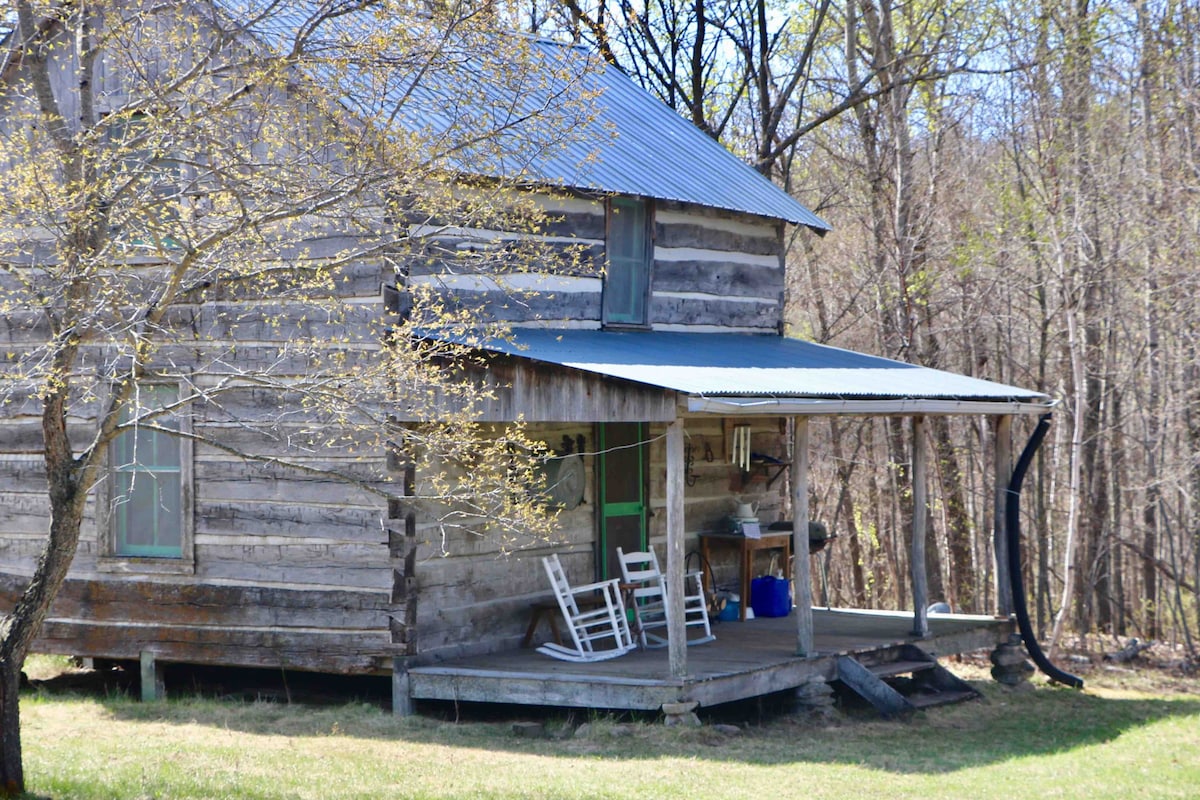 The Maynard Cabin ，内战时代的原木小木屋